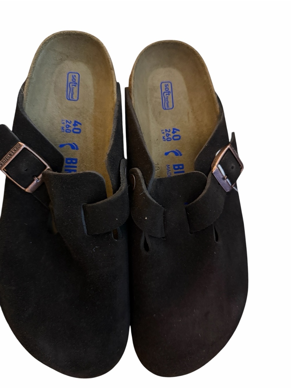 Birkenstock Boston Mocca Clog 
40 euro
Ladies 9 US, Mens 7 US
Narrow Fit
